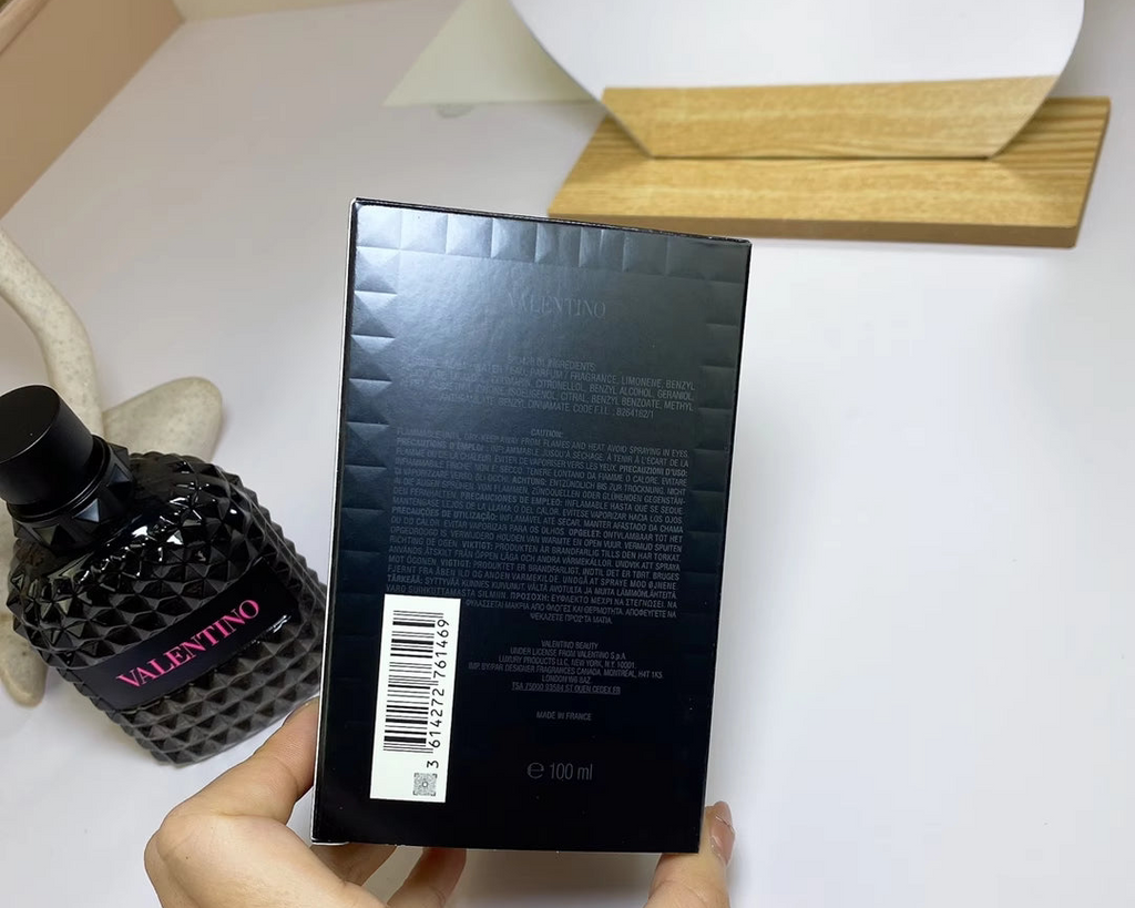 Valentino Born in Roma Uomo Extradose 1:1